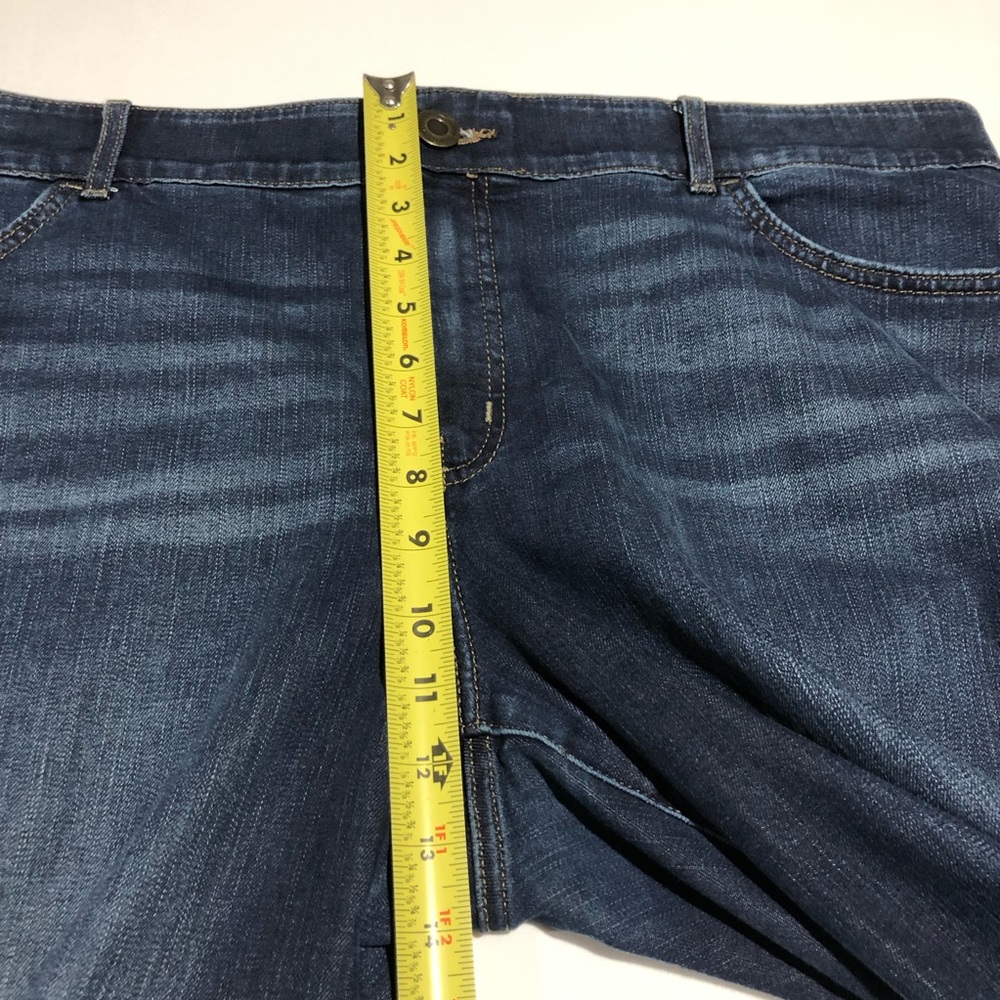 Lee Women’s Dark Blue Denim Mid Rise Capri Jeans Size 18W Medium - Picture 11 of 13